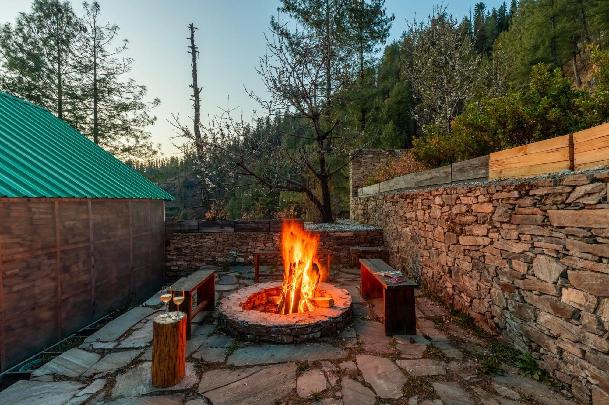 Elivaas 1 Bhk Premium Cottage With Sauna - Everly シムラー エクステリア 写真
